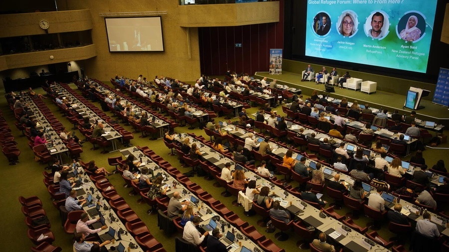 Plenary session at the Consultations on Resettlement and Complementary Pathways